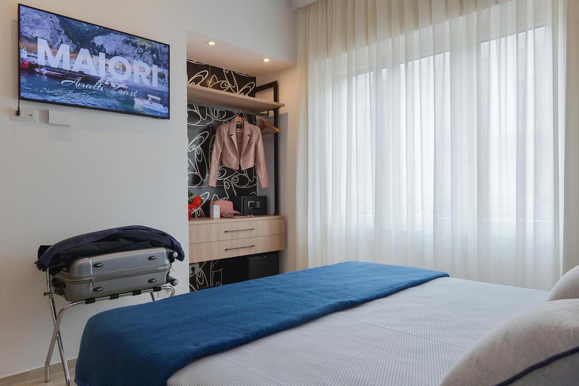 Charming Rooms Amalfi Coast مايوري المظهر الخارجي الصورة